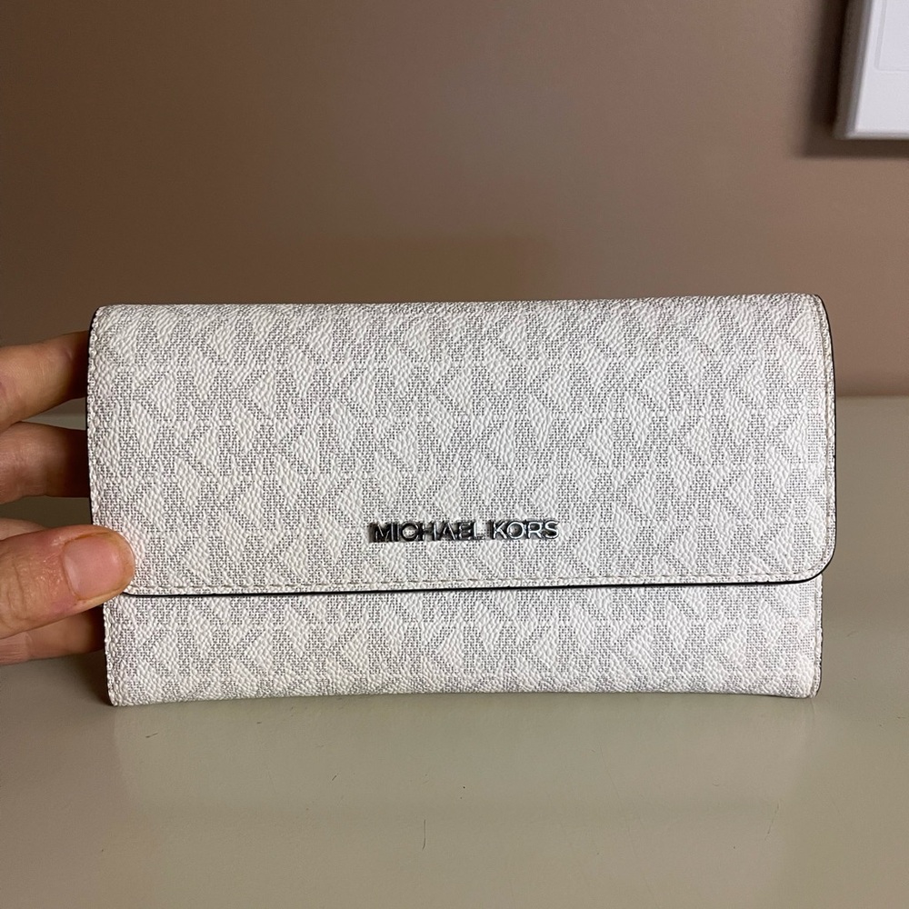 Michael Kors Textured White Clutch